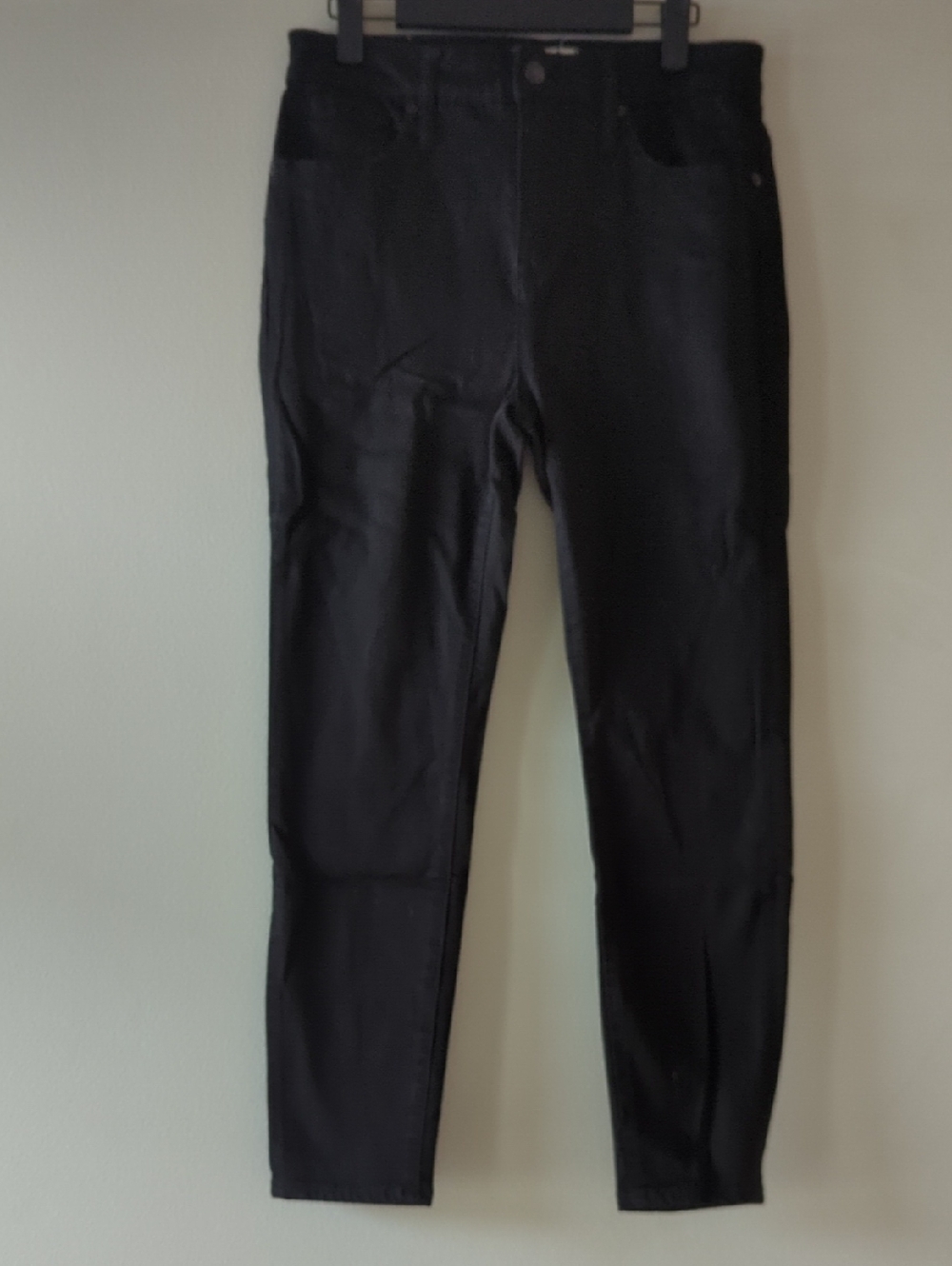 Black High-Waist Skinny Pants